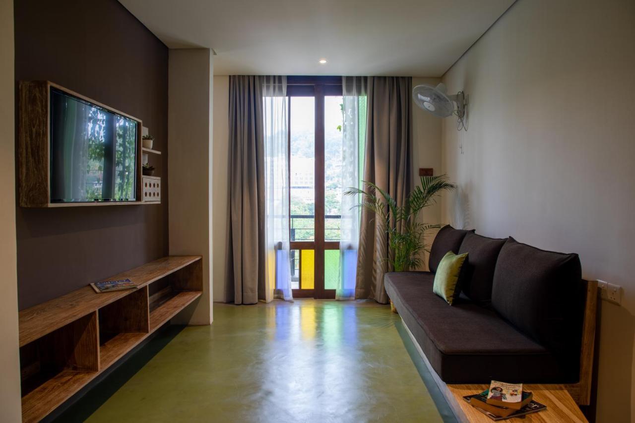 Lake Avenue Hotel קנדי מראה חיצוני תמונה